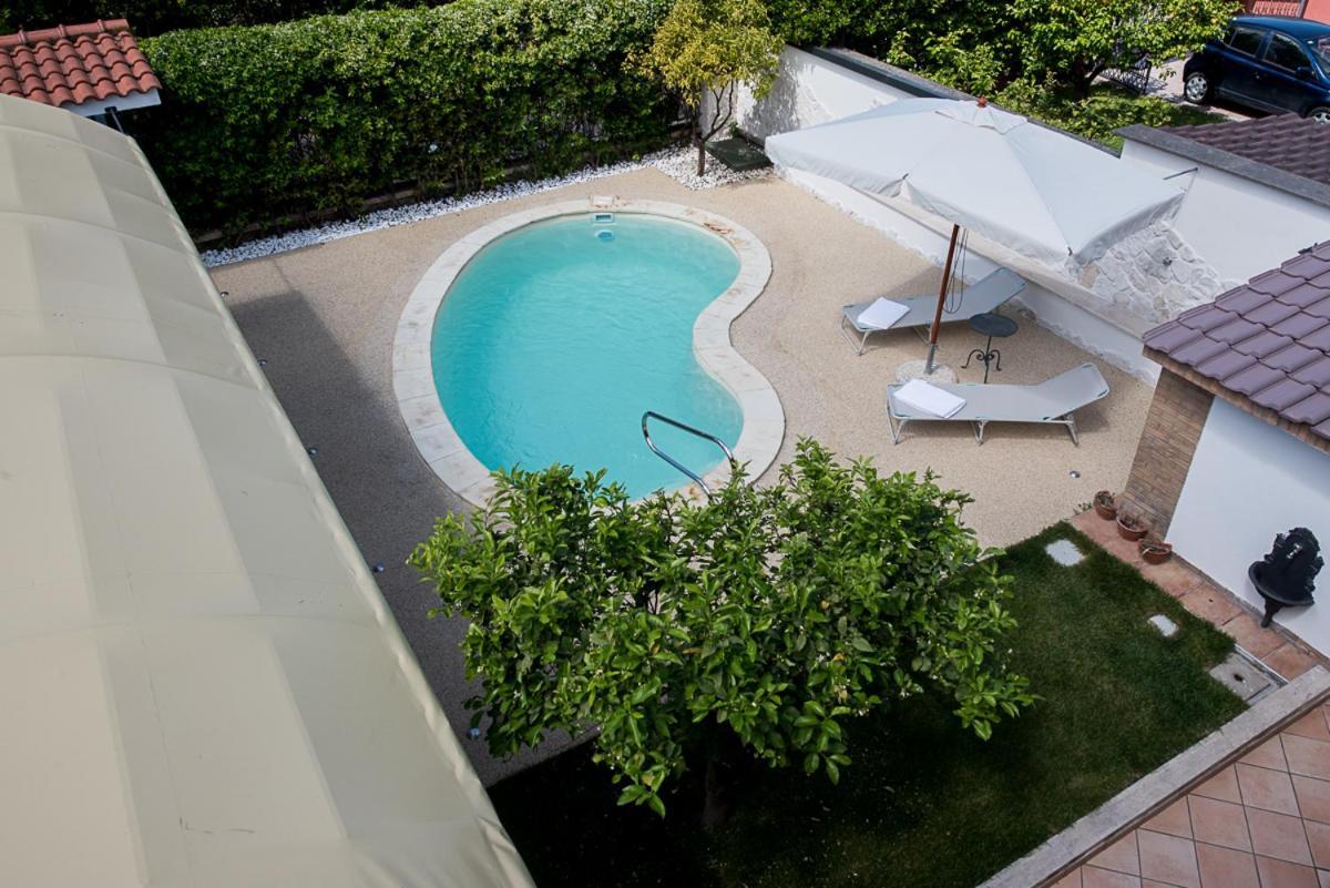 Villa Iara Черветери Екстериор снимка
